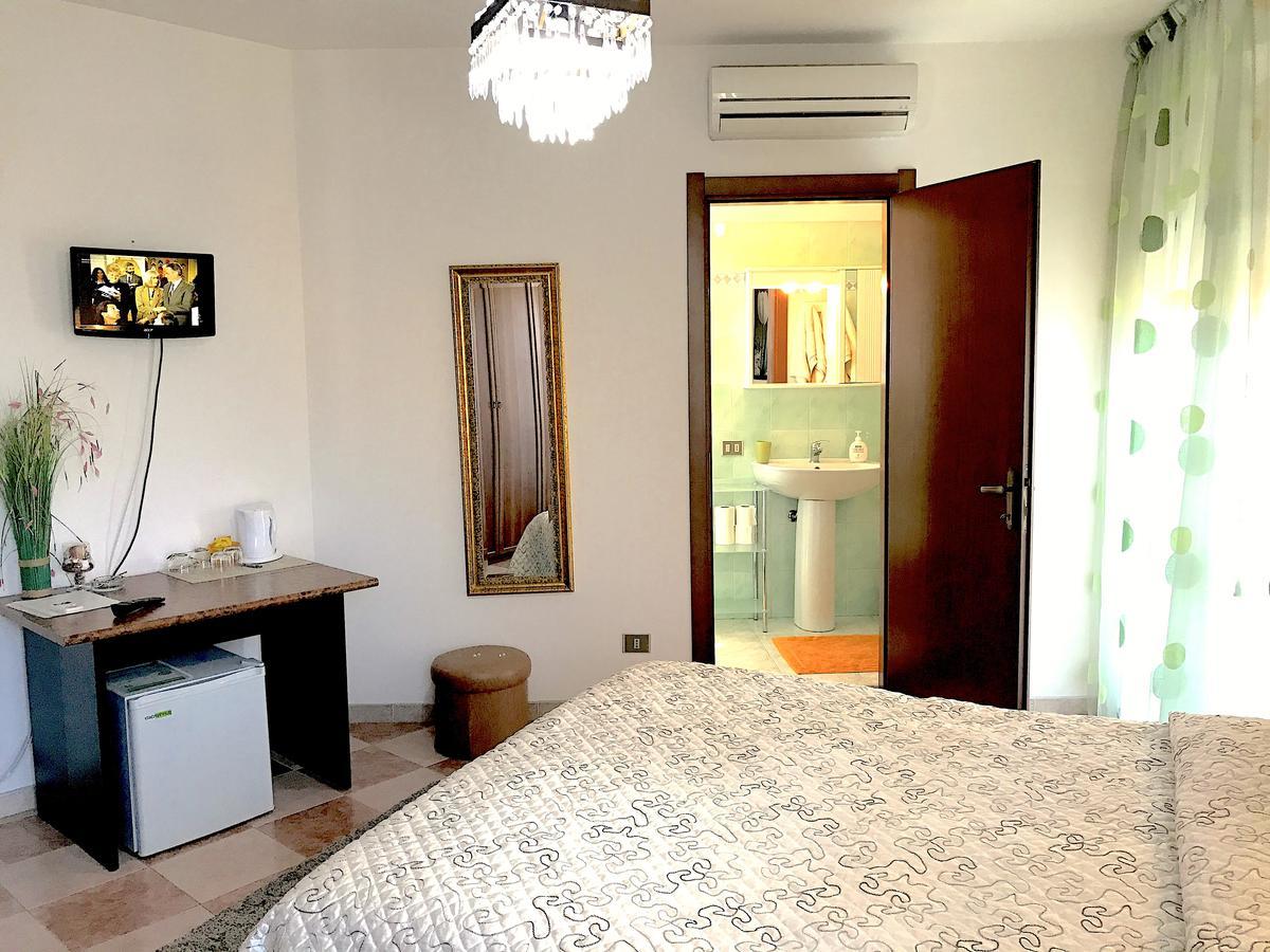Magralu 2 B&B Альгеро Экстерьер фото